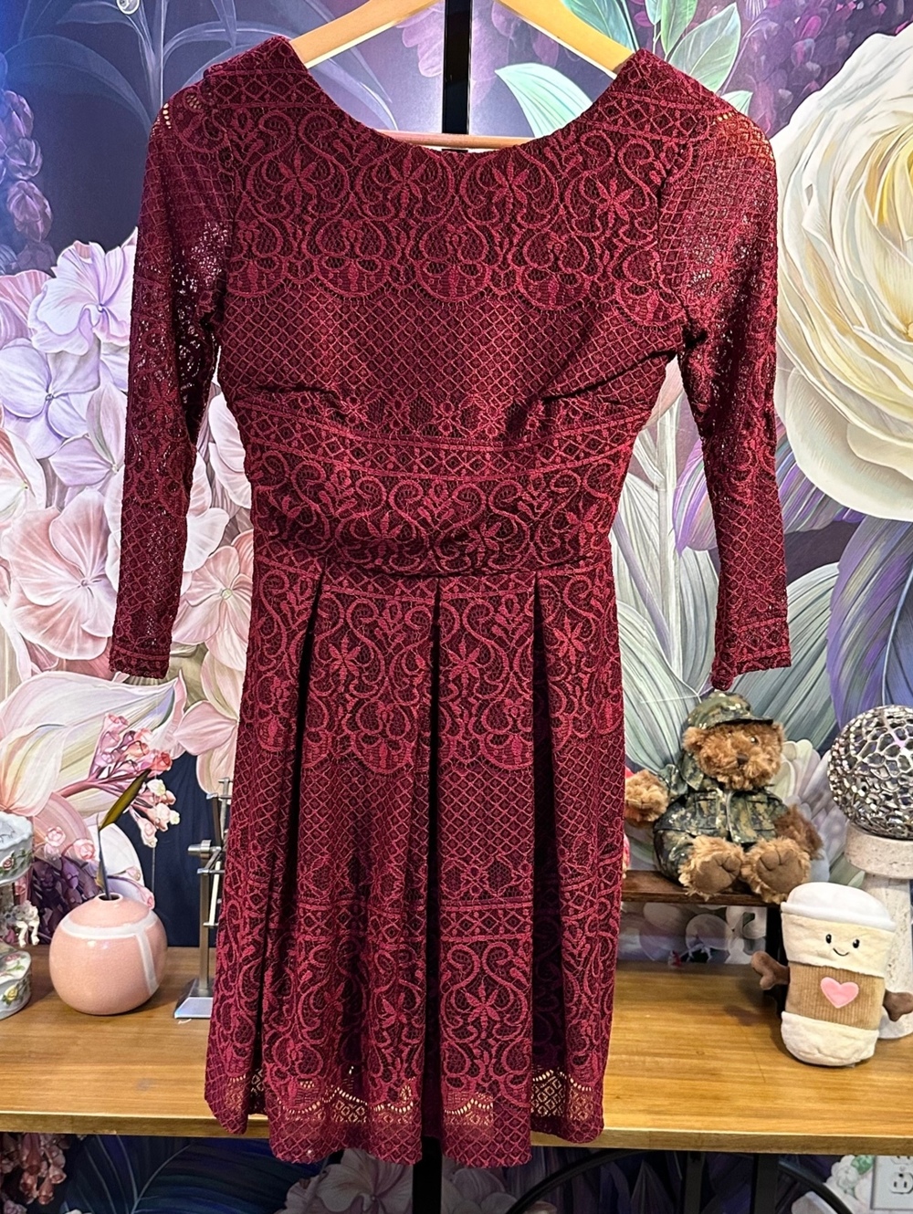 B. Darlin Size 1/2 Stretch Fit & Flare Floral Lace Lined Dress Burgundy